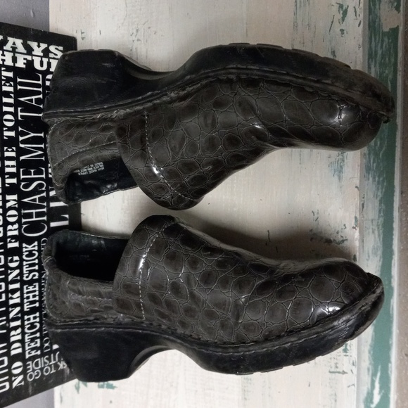 B.o.c Grey Reptile Print clogs - Picture 11 of 12